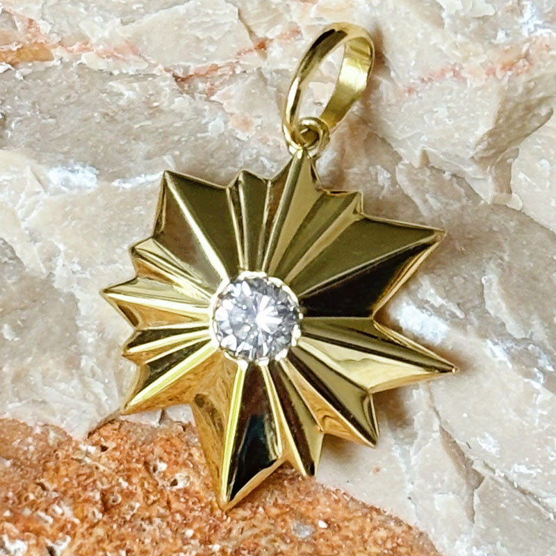 Pendant with Large Diamond