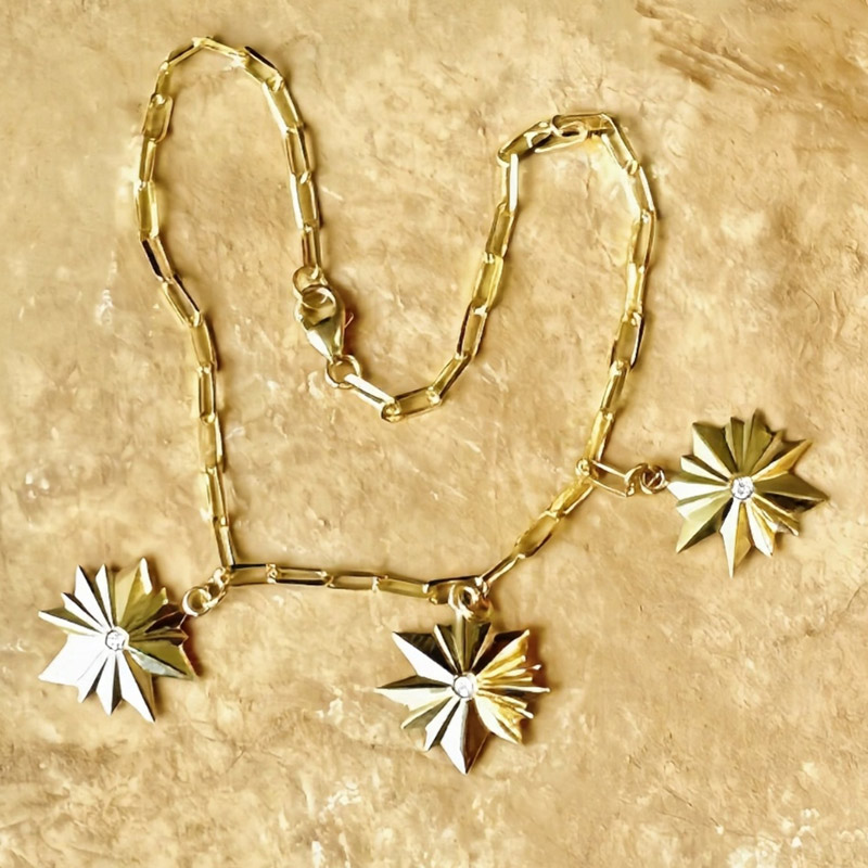 Bracelet with double-sided sun